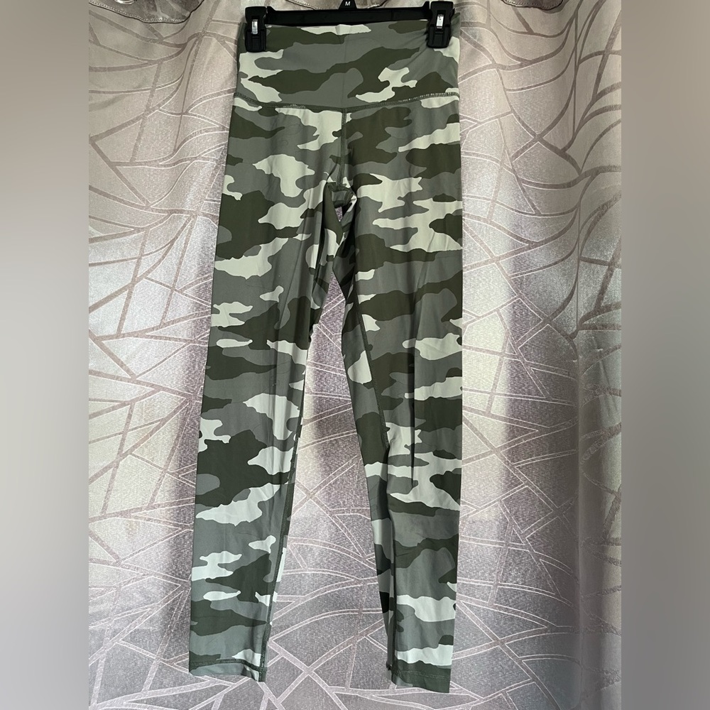 Camo leggings